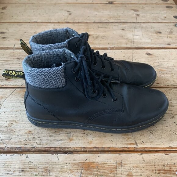 Dr Martens Maelly Boots in Black - Picture 5 of 15